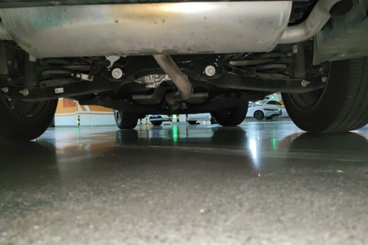 Used Lincoln Nautilus 2025 2.0T All-Wheel-Drive Zunrui Hybrid Version Chassis Rear