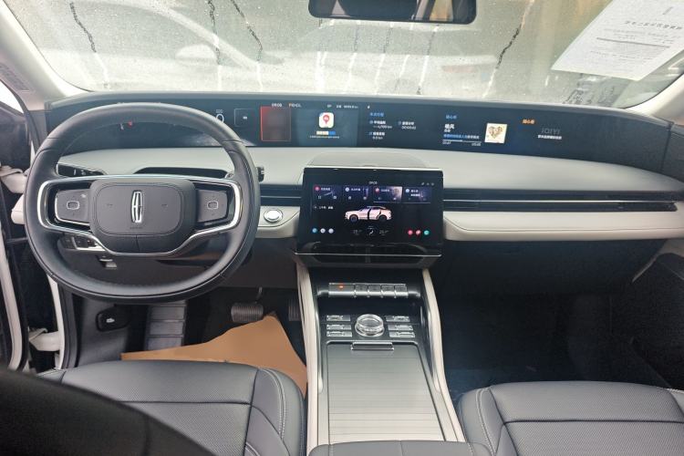 Used Lincoln Nautilus 2025 2.0T All-Wheel-Drive Luxury Hybrid Edition Center Console