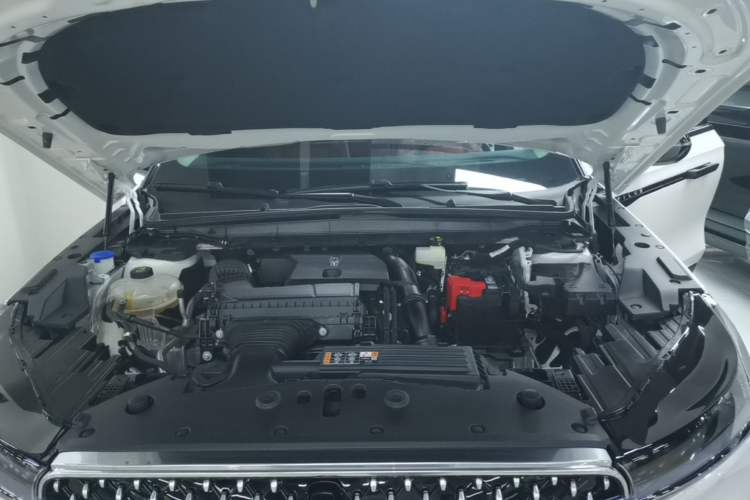 Used Lincoln Nautilus 2025 2.0T All-Wheel-Drive Zunrui Edition Engine Bay