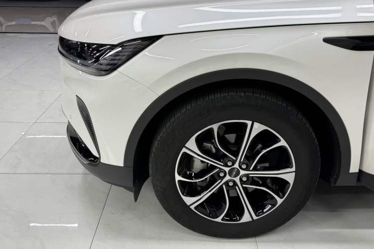Used Lincoln Nautilus 2025 2.0T All-Wheel-Drive Zunrui Edition Left Front Wheel Hub