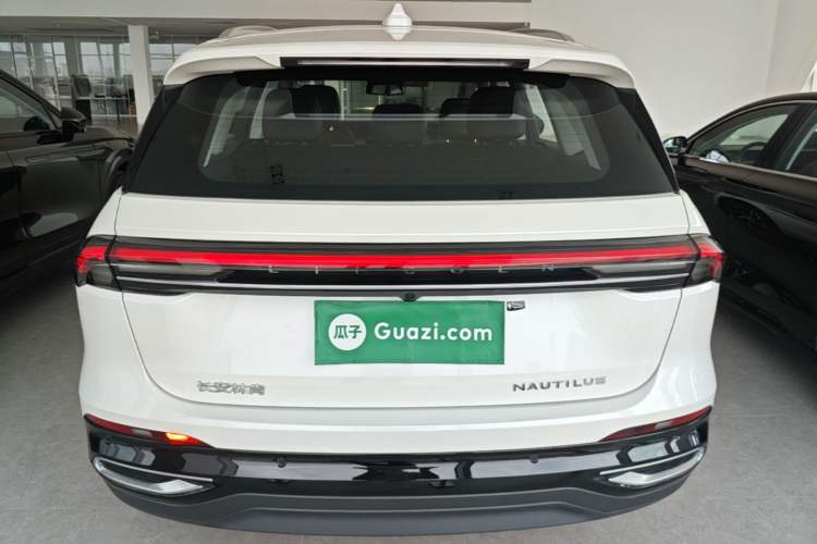 Used Lincoln Nautilus 2025 2.0T Four-Wheel Drive Luxury Edition Rear