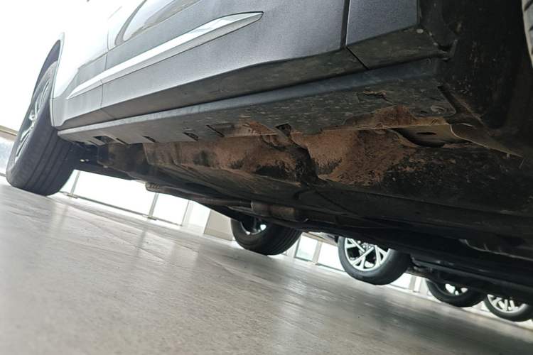 Used Lincoln Nautilus 2025 2.0T Four-Wheel Drive Luxury Edition Right Side Sill
