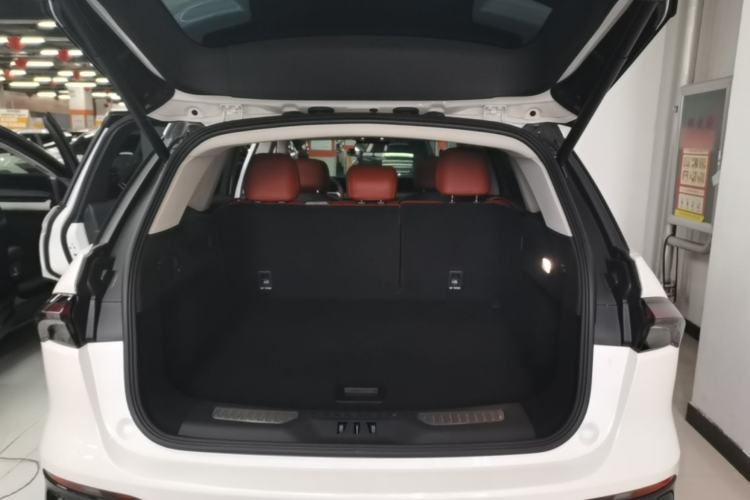 Used Lincoln Nautilus 2025 2.0T All-Wheel-Drive Zunrui Edition Trunk