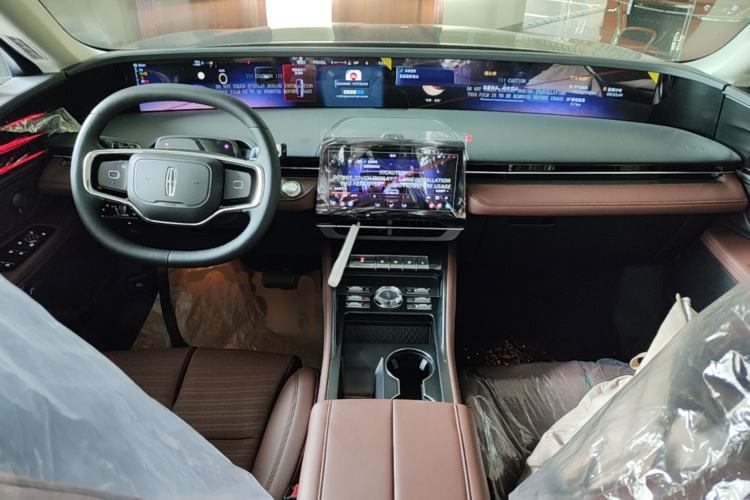 Used Lincoln Nautilus 2026 Model, 2.0T Four-Wheel-Drive Zunrui Version Center Console
