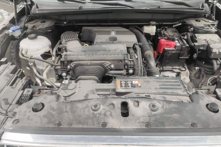Used Lincoln Nautilus 2025 Model 2.0T Two-Wheel Drive Qihang Edition Engine Bay