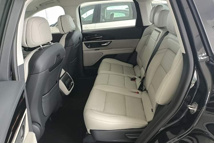 Used Lincoln Nautilus 2026 Model, 2.0T Four-Wheel-Drive Zunrui Version Left Rear Seat