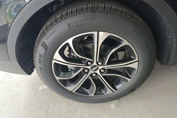 Used Lincoln Nautilus 2026 Model, 2.0T Four-Wheel-Drive Zunrui Version Right Rear Wheel Hub