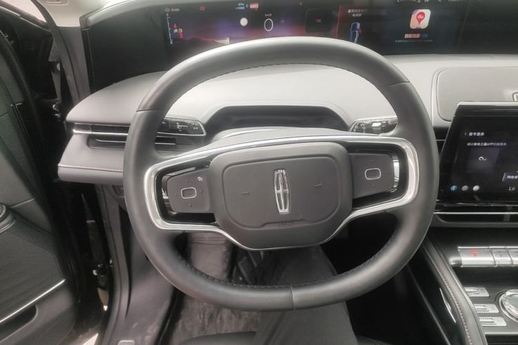 Used Lincoln Nautilus 2025 Model 2.0T Two-Wheel Drive Qihang Edition Steering Wheel