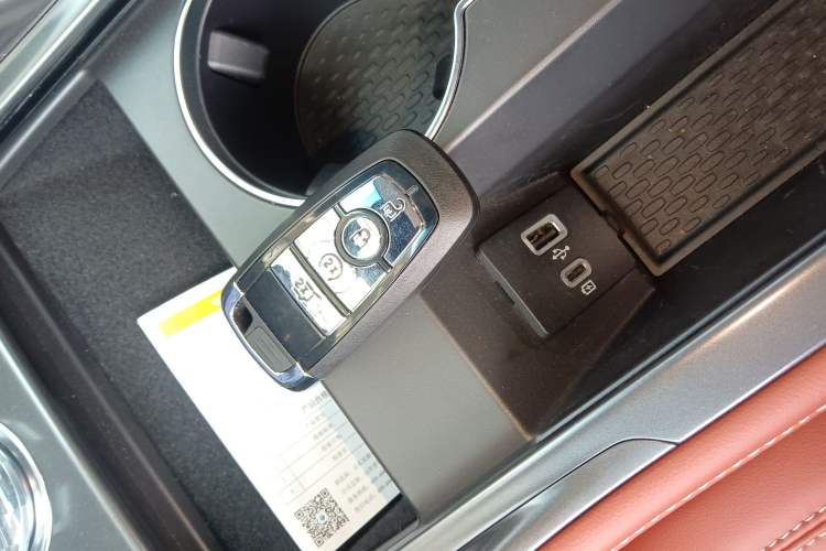 Used Lincoln Nautilus 2026 Model, 2.0T Four-Wheel-Drive Zunyi Version Vehicle Key