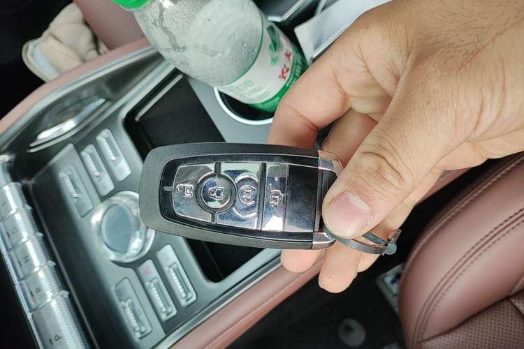Used Lincoln Nautilus 2026 Model, 2.0T Four-Wheel-Drive Zunyi Hybrid Version Vehicle Key
