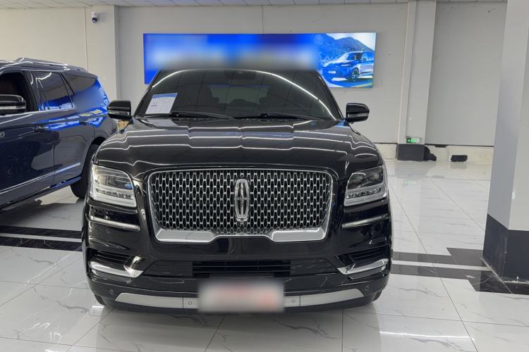 Used Lincoln Navigator  Exterior 1