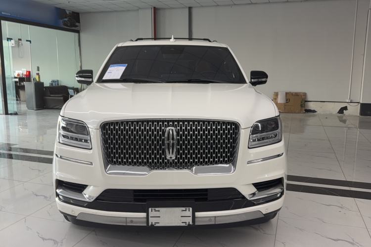 Used Lincoln Navigator  Exterior 1