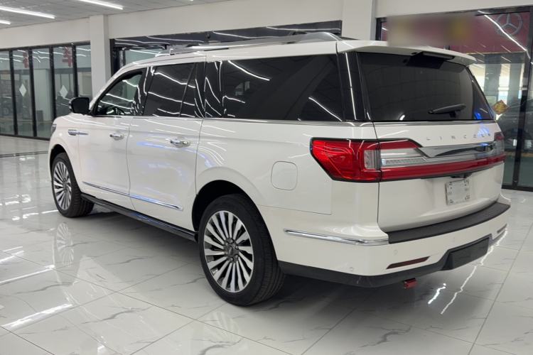 Used Lincoln Navigator  Exterior 5