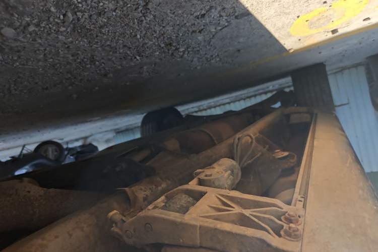Used Lincoln Navigator 2005 5.4L Chassis Front Right