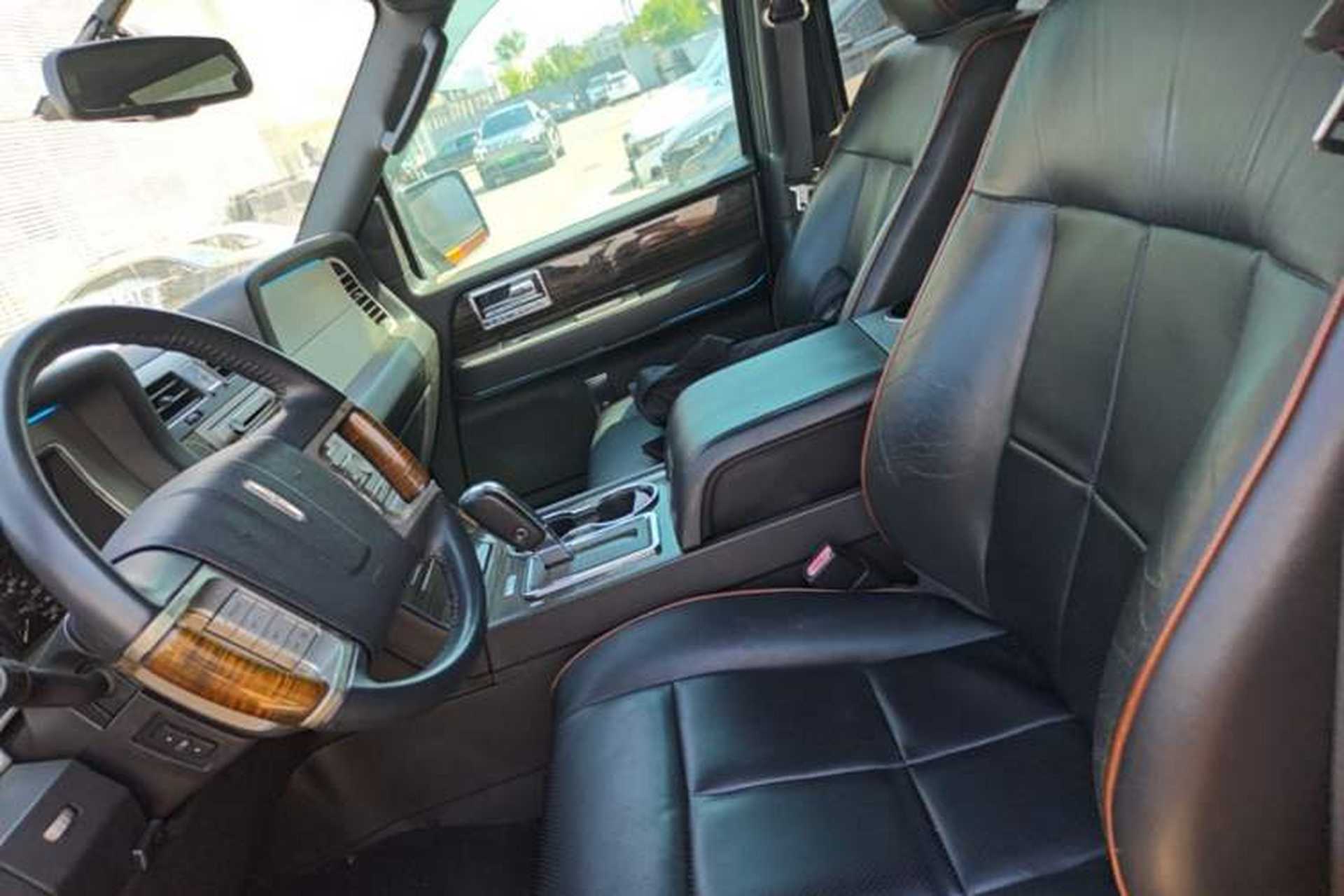 Used Lincoln Navigator 2005 5.4L Left Front Seat