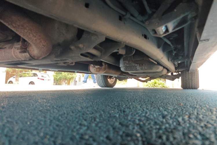 Used Lincoln Navigator 2010 5.4L AWD Chassis Front Left