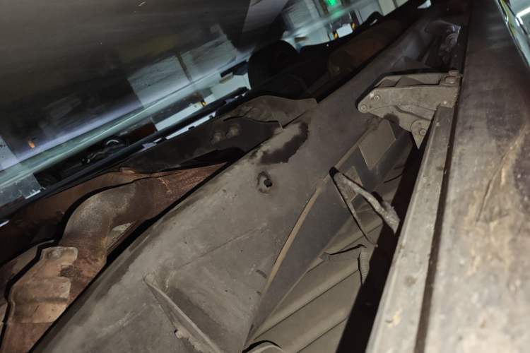 Used Lincoln Navigator 2010 5.4L AWD Chassis Front Right
