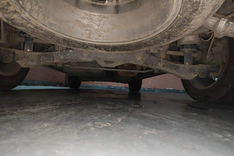 Used Lincoln Navigator 2010 5.4L AWD Chassis Rear