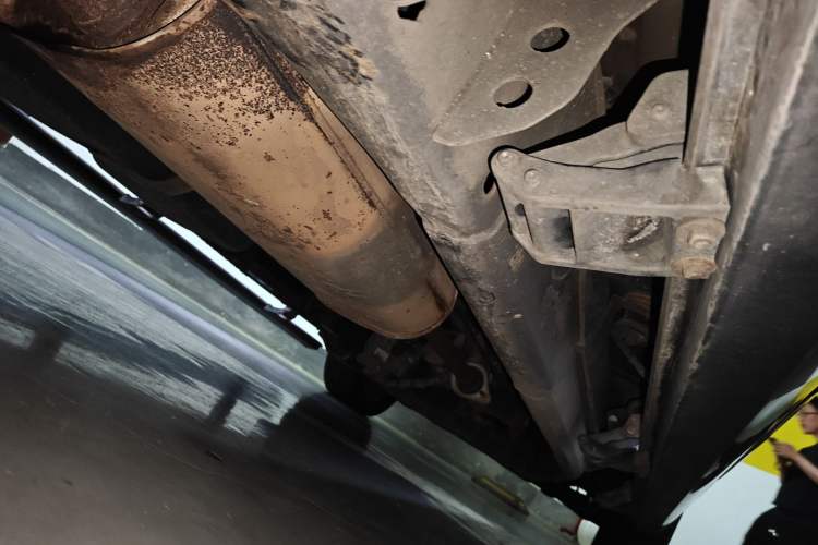Used Lincoln Navigator 2010 5.4L AWD Chassis Rear Right
