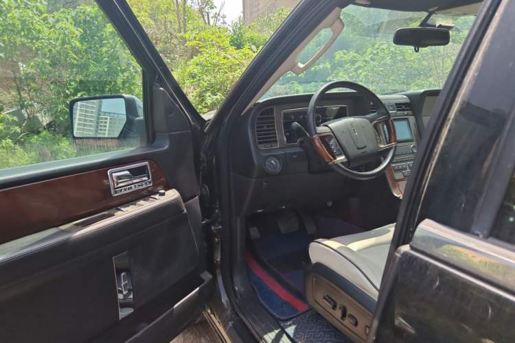 Used Lincoln Navigator 2010 Leader No. 1 5.4L V8 Driver Seat