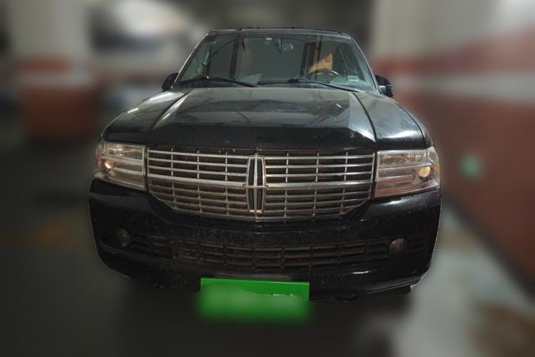 Used Lincoln Navigator 2010 5.4L AWD Front