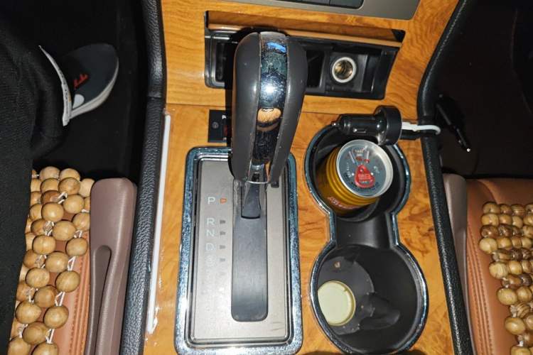 Used Lincoln Navigator 2010 5.4L AWD Gear Lever