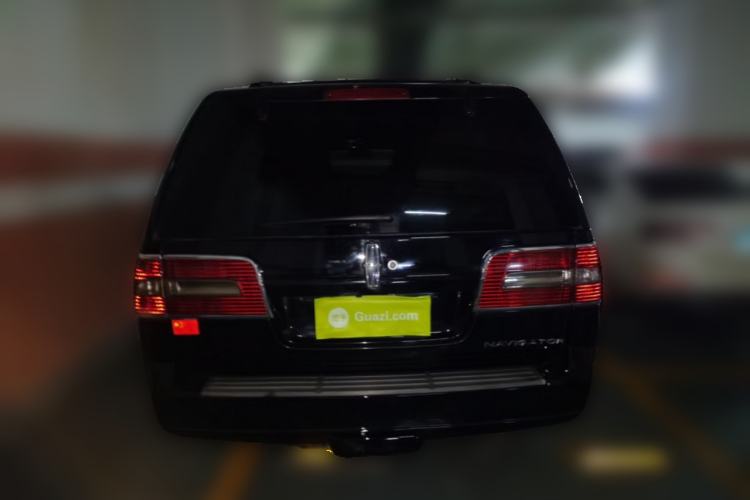 Used Lincoln Navigator 2010 5.4L AWD Rear