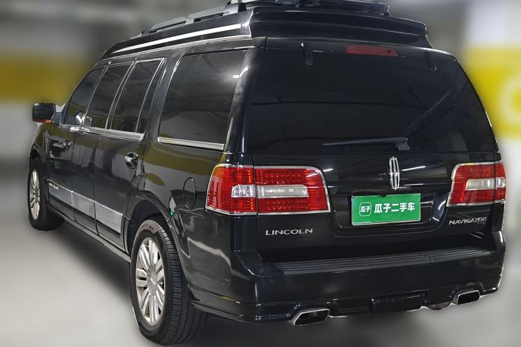 Used Lincoln Navigator 2010 5.4L AWD Rear Left 45 Deg