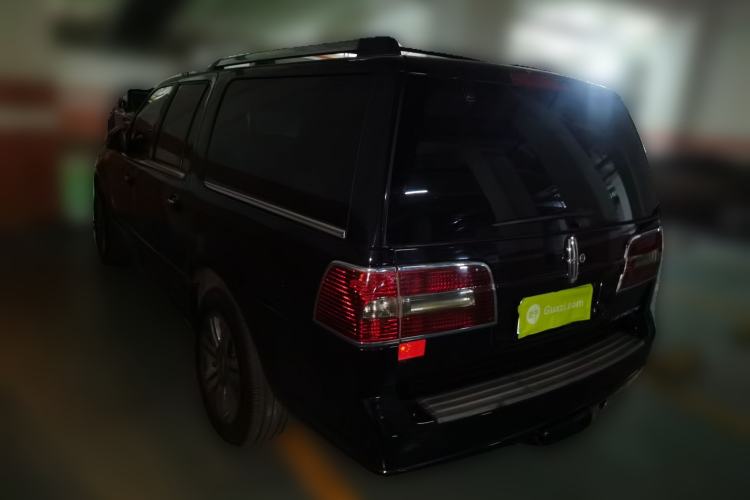Used Lincoln Navigator 2010 5.4L AWD Rear Left 45 Deg