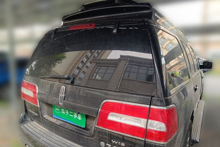 Used Lincoln Navigator 2010 Presidential Number Rear