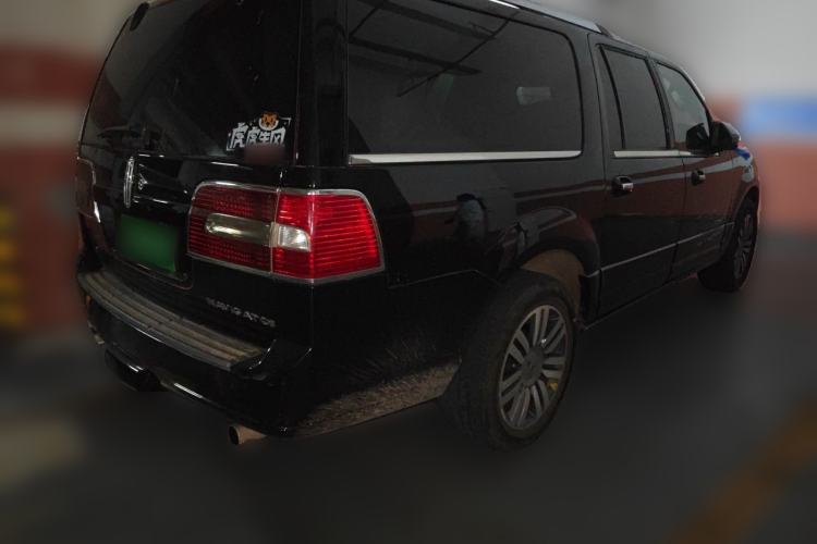 Used Lincoln Navigator 2010 5.4L AWD Rear Right 45 Deg