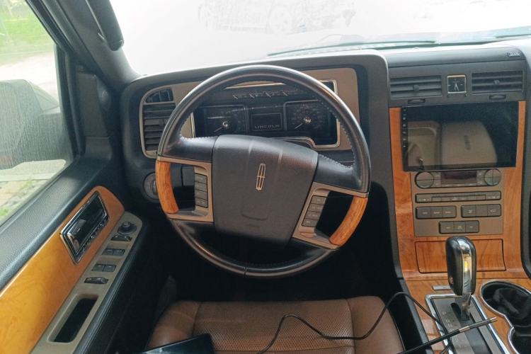 Used Lincoln Navigator 2010 Presidential Number Steering Wheel