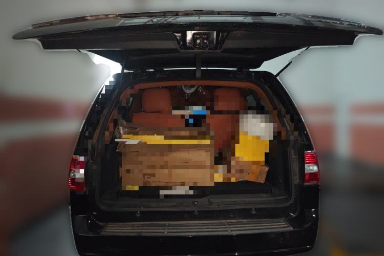 Used Lincoln Navigator 2010 5.4L AWD Trunk