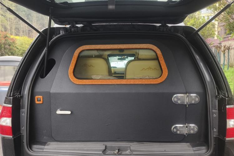 Used Lincoln Navigator 2010 5.4L AWD Trunk