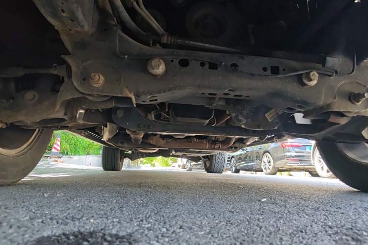 Used Lincoln Navigator 2010 5.4L AWD Chassis Front