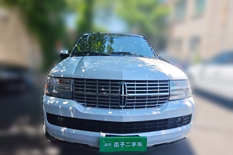Used Lincoln Navigator 2010 5.4L AWD Front