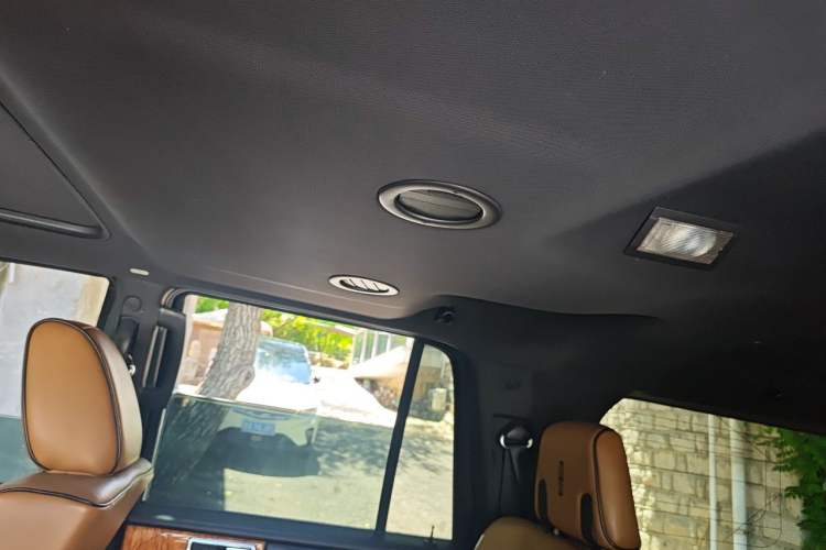 Used Lincoln Navigator 2010 5.4L AWD Headliner