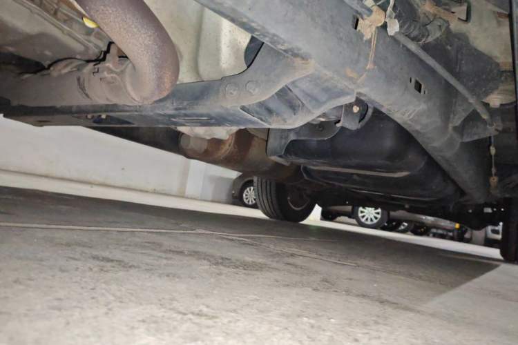 Used Lincoln Navigator  Chassis Front Left