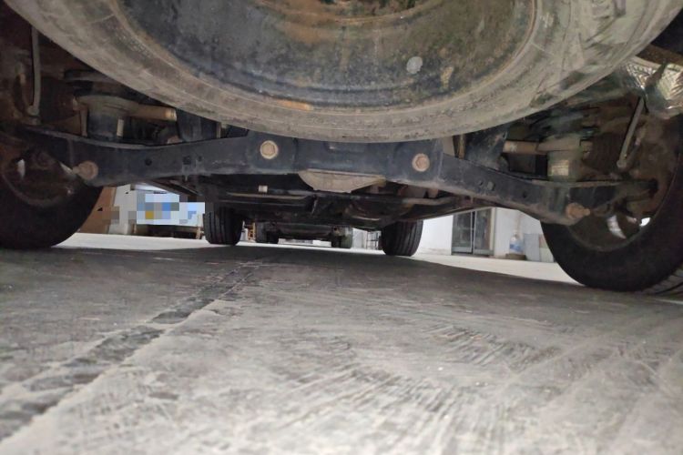 Used Lincoln Navigator  Chassis Rear