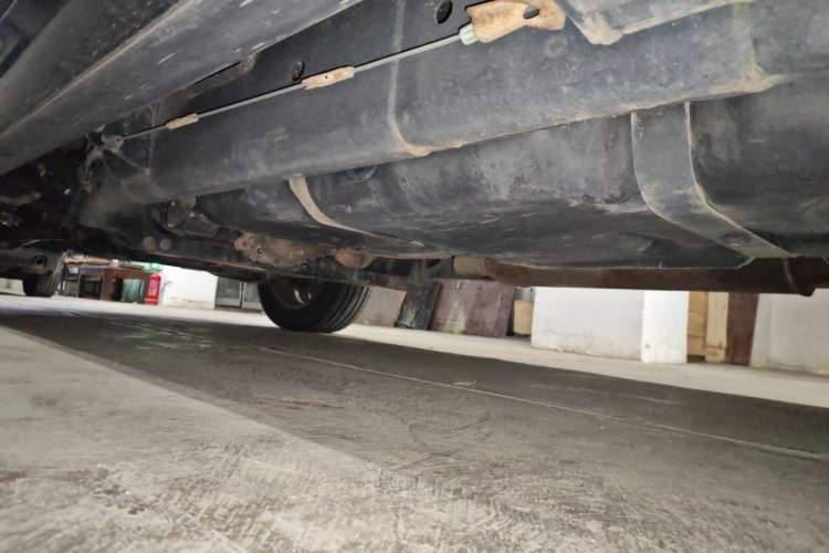 Used Lincoln Navigator  Chassis Rear Left