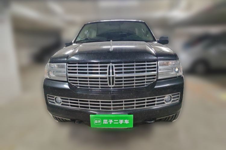 Used Lincoln Navigator  Front