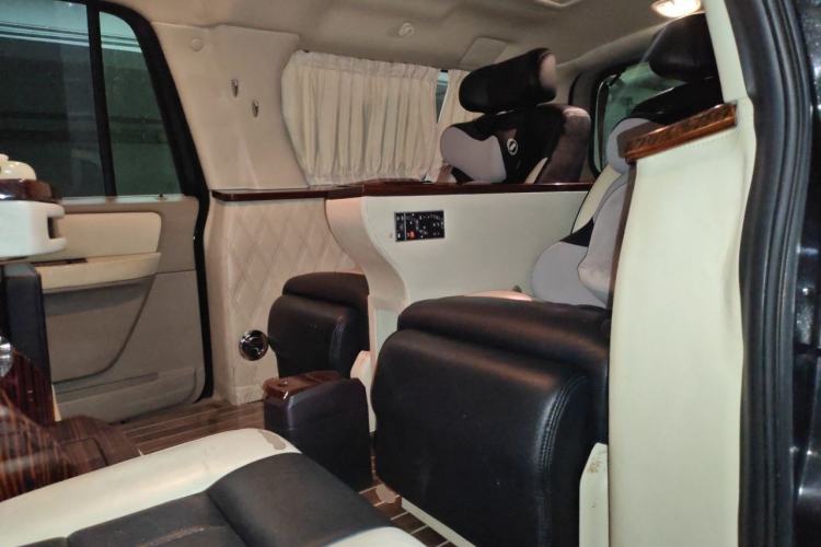Used Lincoln Navigator  Left Rear Seat