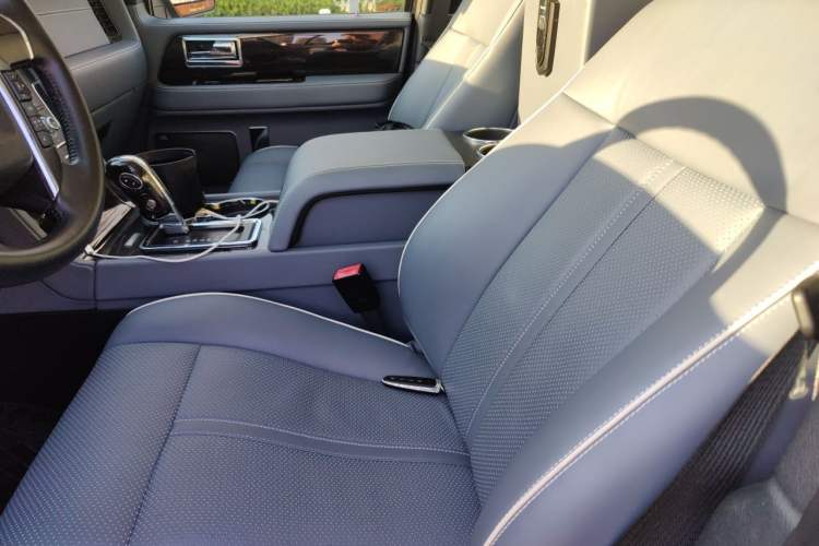 Used Lincoln Navigator 2014 3.5T AWD Parallel Import Left Front Seat