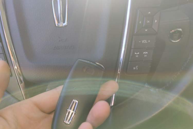 Used Lincoln Navigator 2014 3.5T AWD Parallel Import Vehicle Key