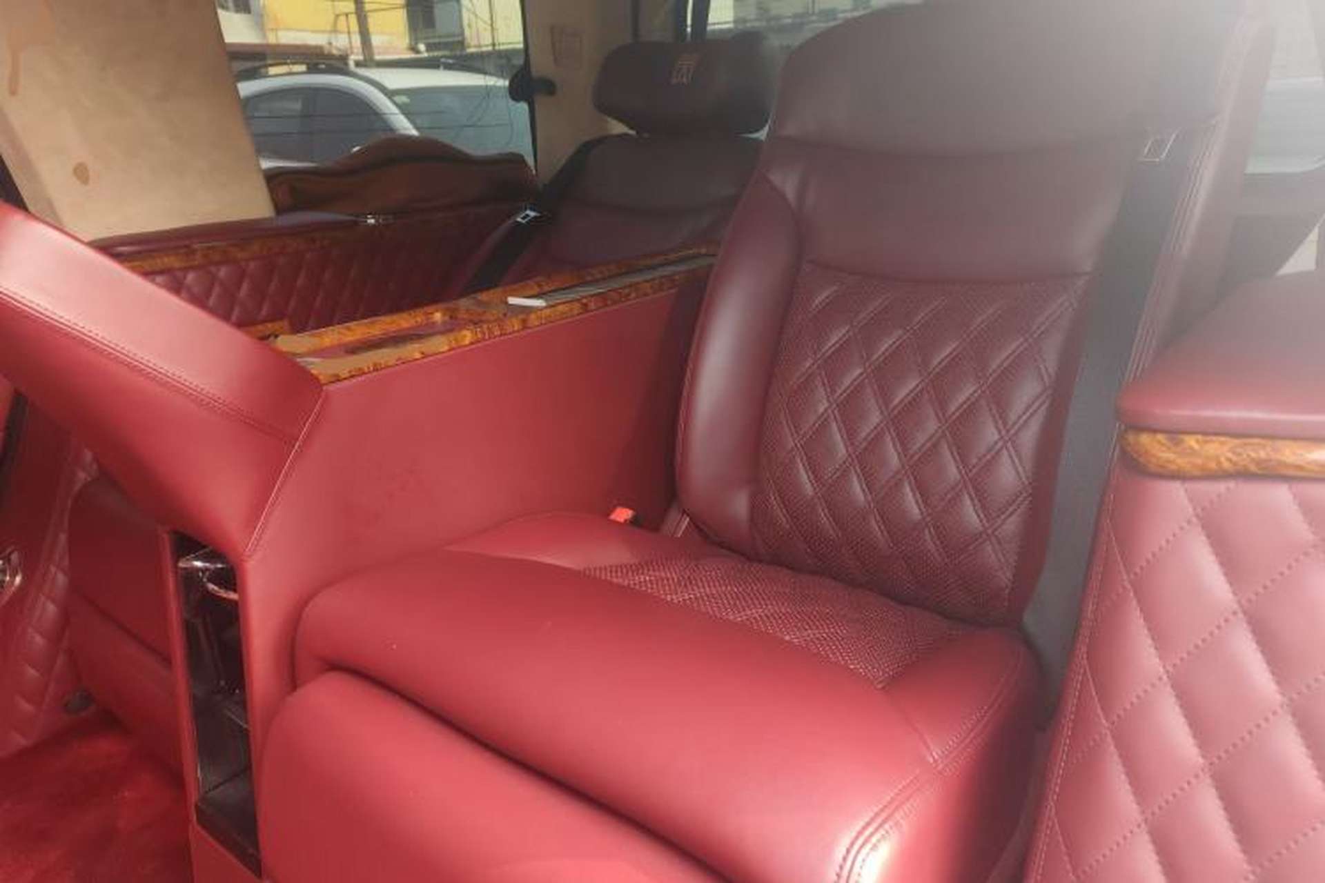 Used Lincoln Navigator  Left Rear Seat