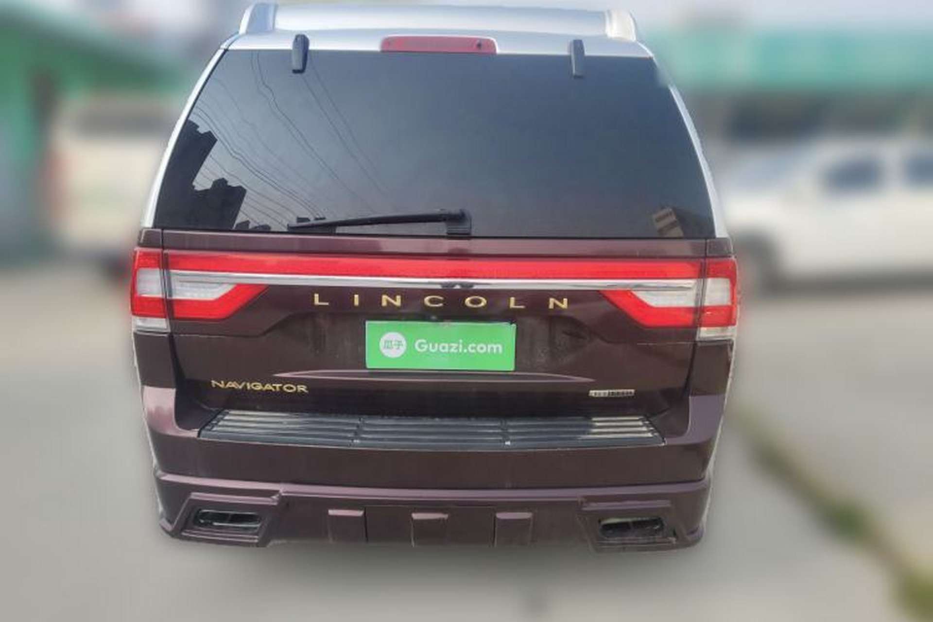 Used Lincoln Navigator  Rear