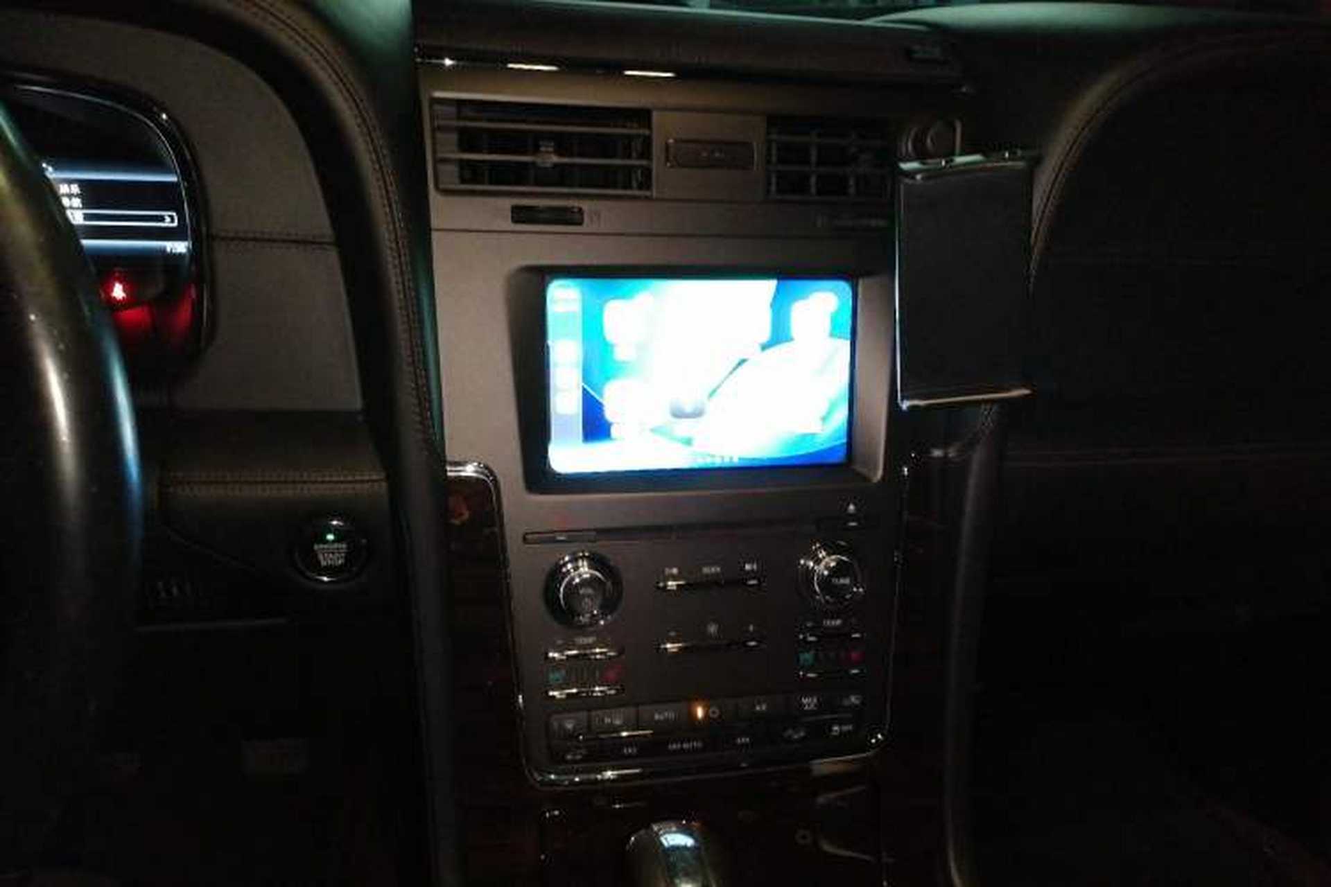Used Lincoln Navigator 2016 3.5T AWD Audio And AC Panel