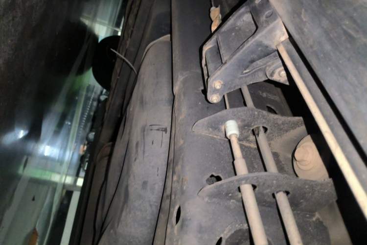 Used Lincoln Navigator 2016 3.5T AWD Chassis Rear Left