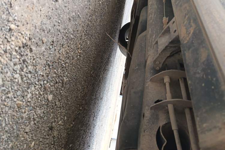 Used Lincoln Navigator 2016 3.5T AWD Chassis Rear Left