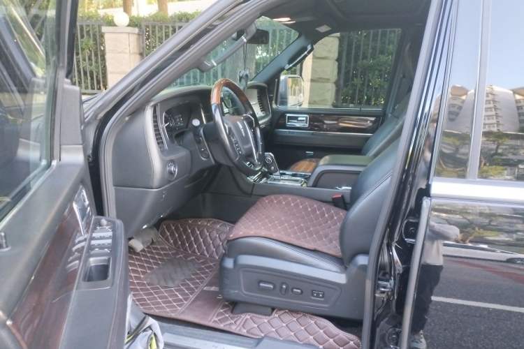 Used Lincoln Navigator 2016 3.5T AWD Driver Seat